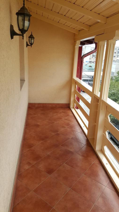 Pensiune Restaurant Avangarde Piteşti Buitenkant foto